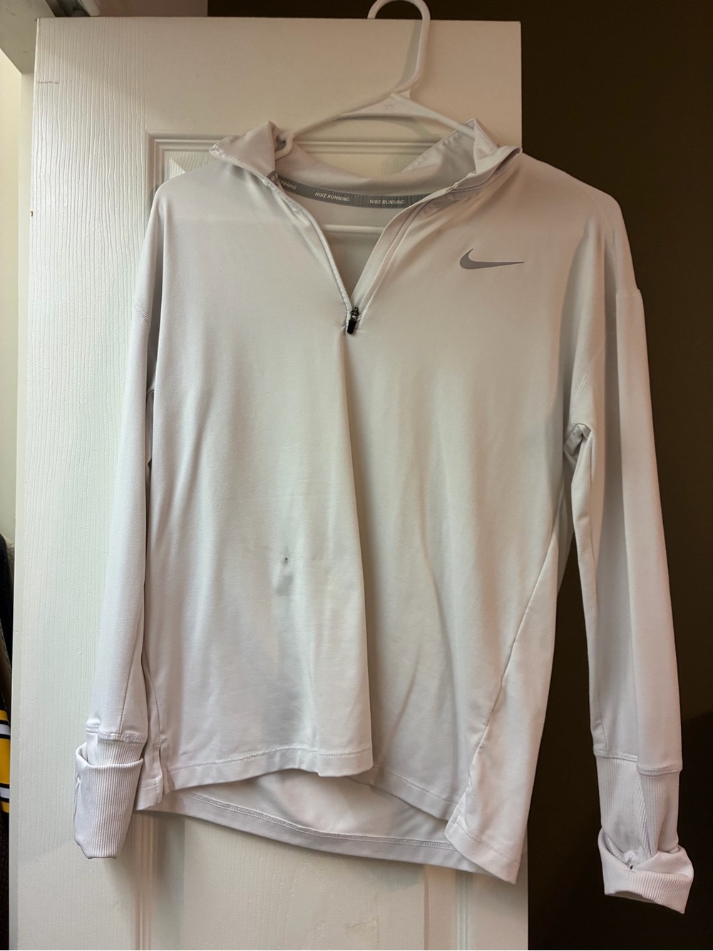 Nike women’sLight Gray Dri-FIT Quarter-Zip Pullover Jacket
